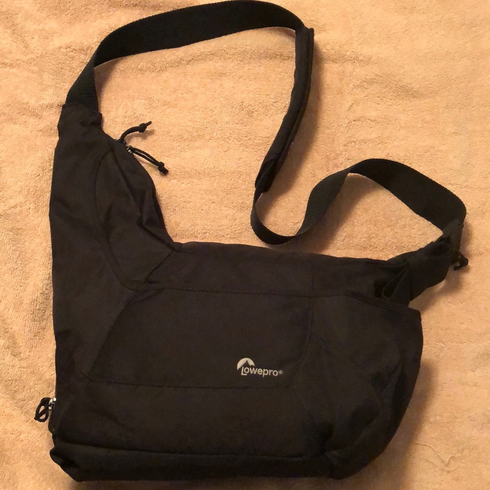 Lowepro shoulder camera bag